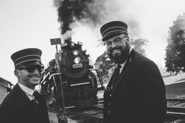 smiling-conductors