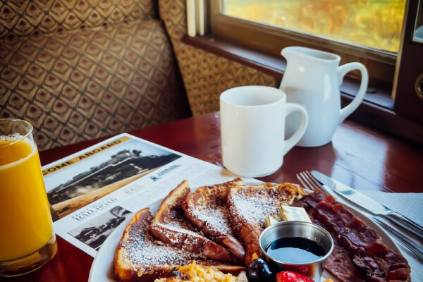 Private-train-car-rental-breakfast